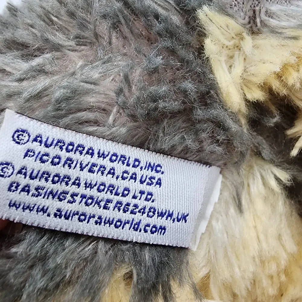 Aurora vintage wolf